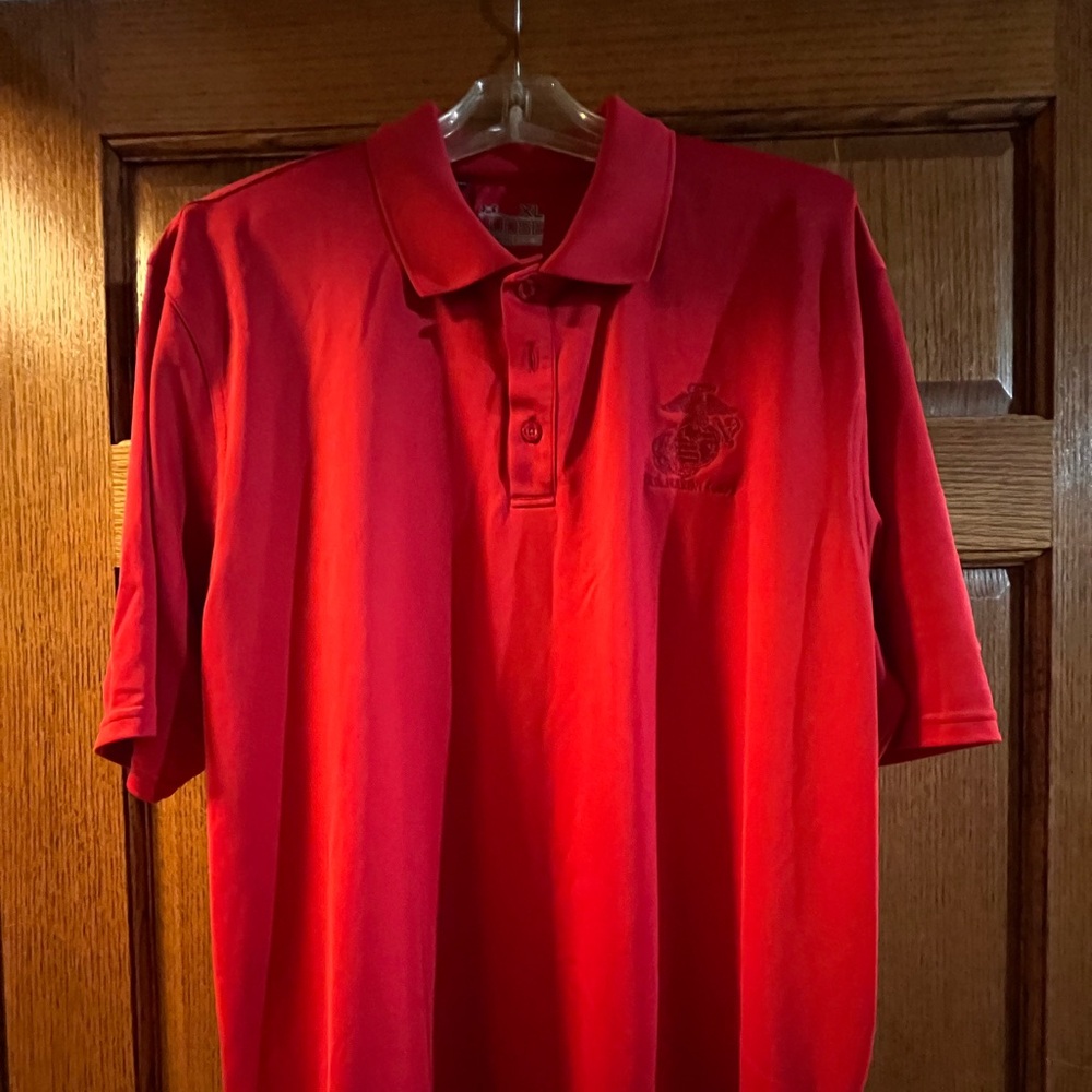 Under Armour Red Heat Gear Loose Men’s Polo Shirt-“US Marine Corps” Logo -XL